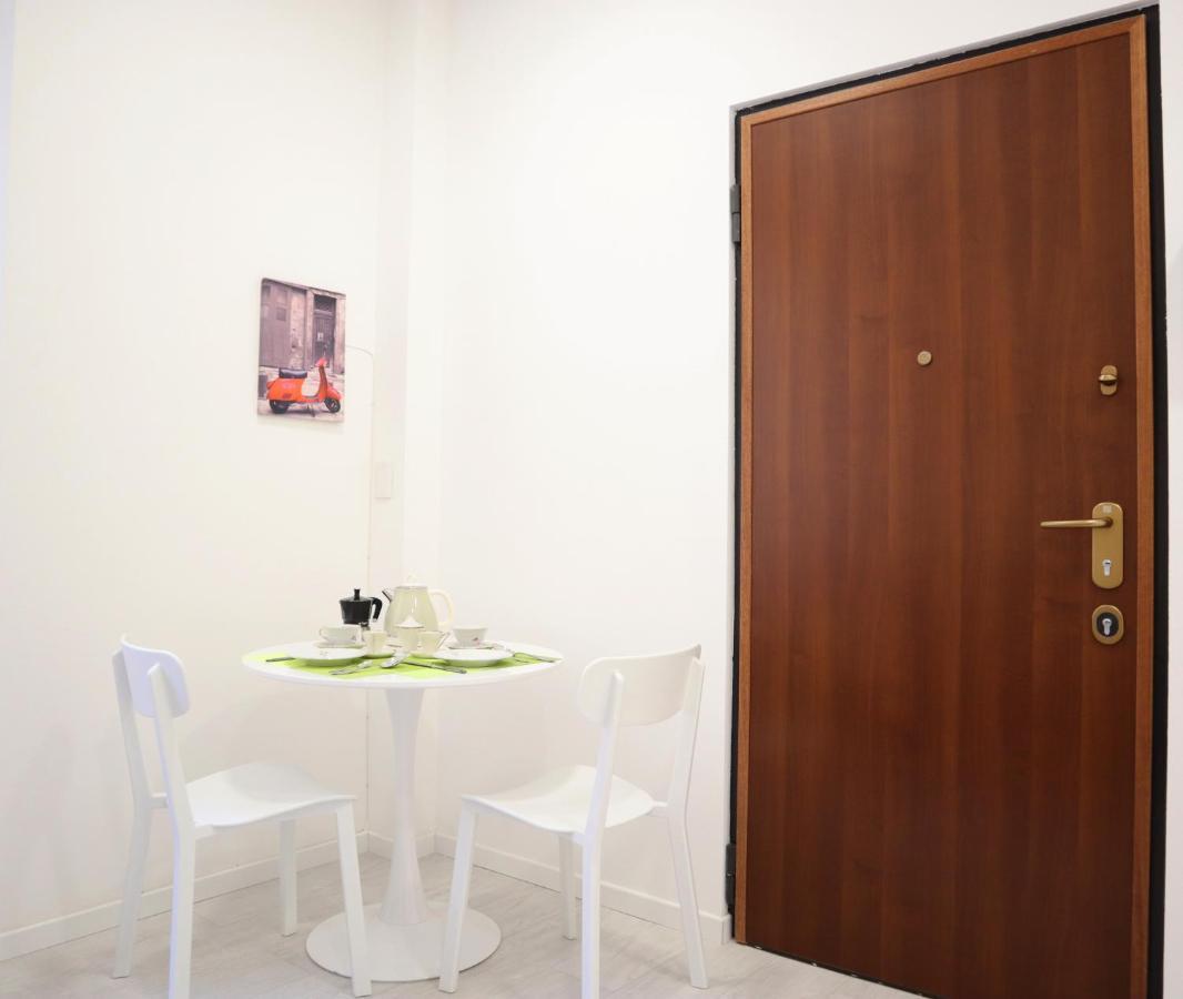 Navigli Tiny Bright House Appartement Milaan Buitenkant foto